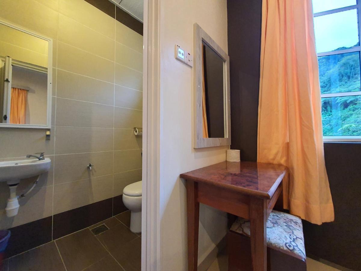 Fathers Guesthouse Bungalow 카메론하일랜즈 외부 사진